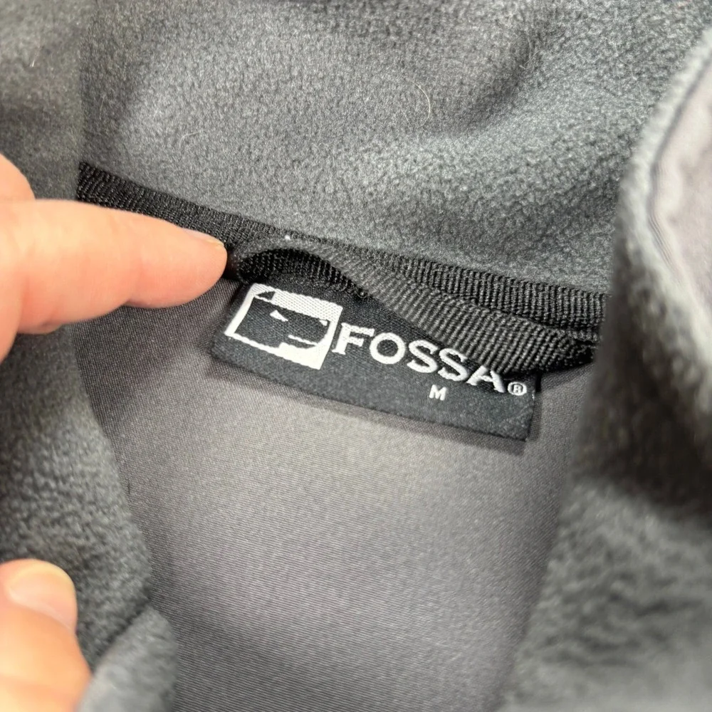 Fossa zip front